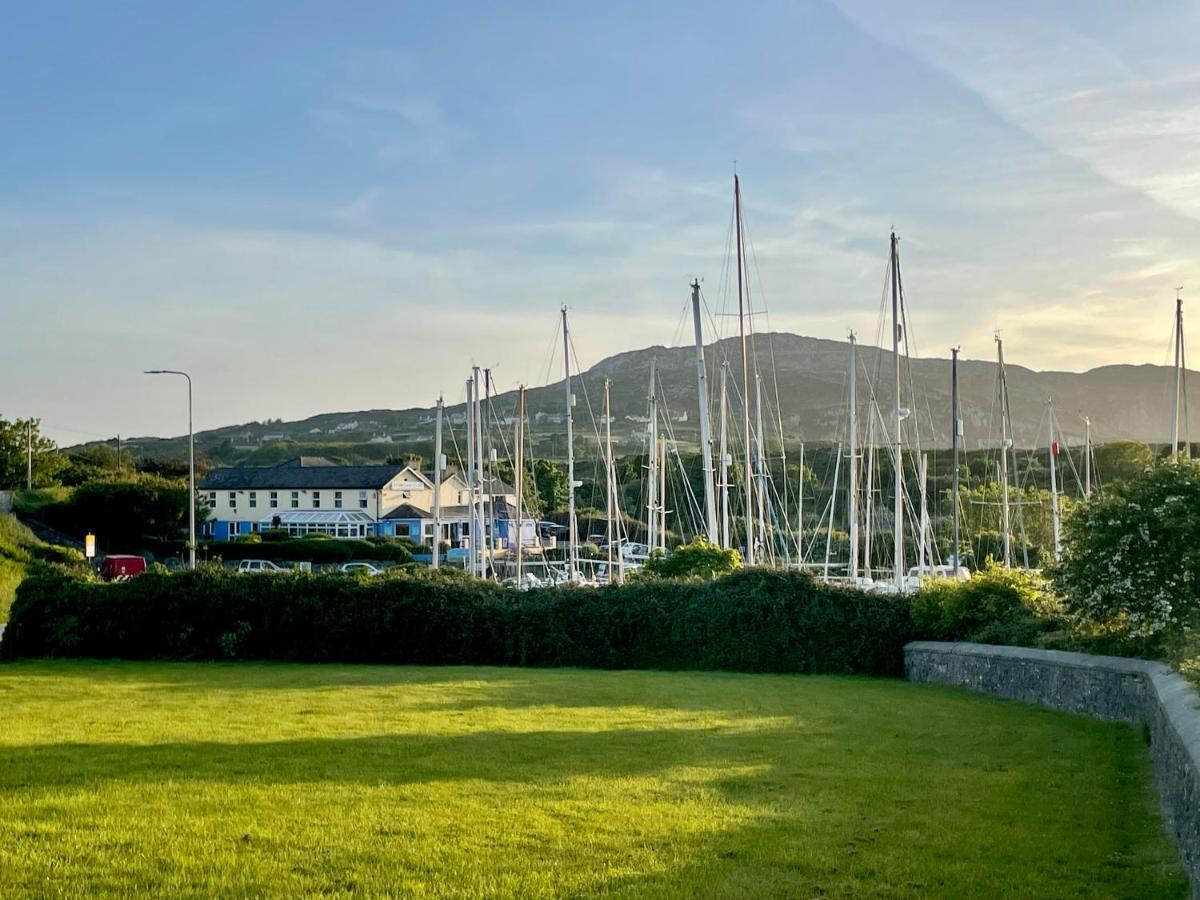 Barcelona Villa Holyhead Kültér fotó