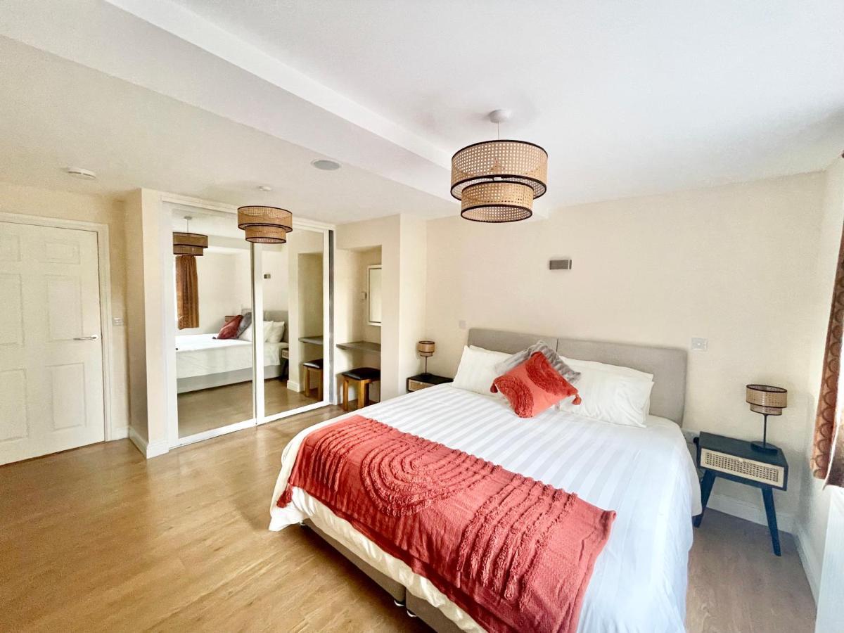 Barcelona Villa Holyhead Kültér fotó